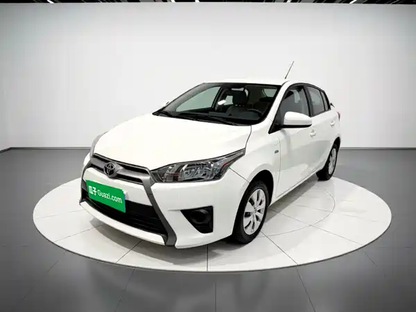 Toyota Yaris L 2015