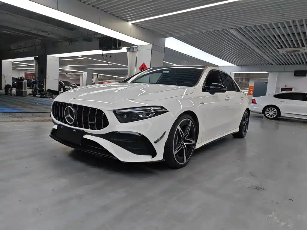 Mercedes-Benz A-Class AMG 2025 — фото 1