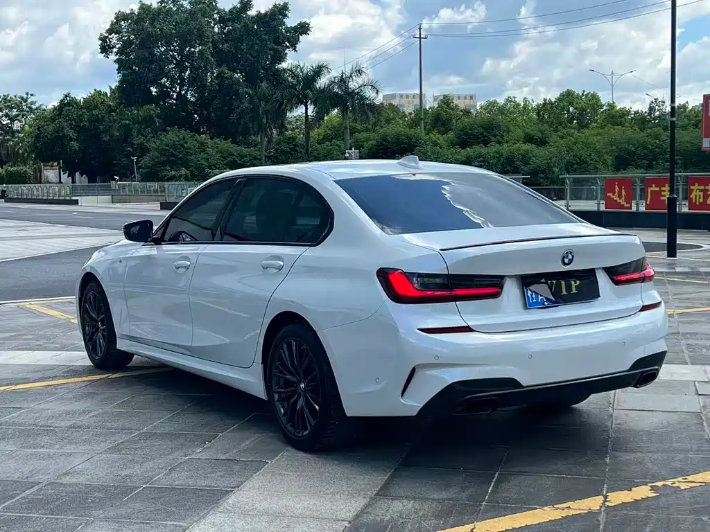 BMW 3 Series 2022