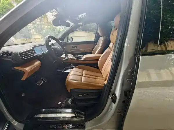 NIO ES8 2022