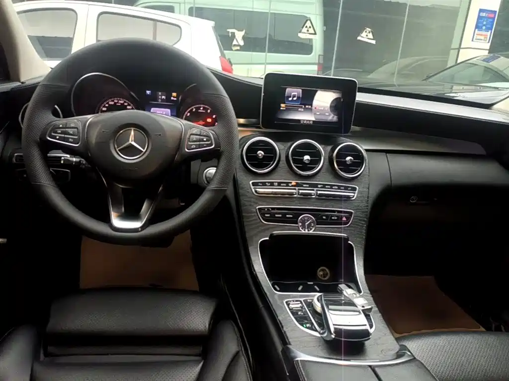 Mercedes-Benz C-Class 2016 — фото 10