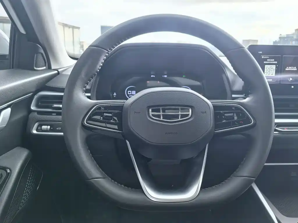 Geely Emgrand 2022 — фото 10