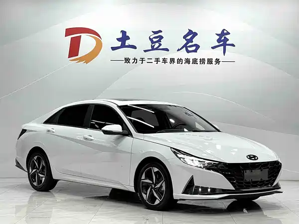 Hyundai Elantra 2023