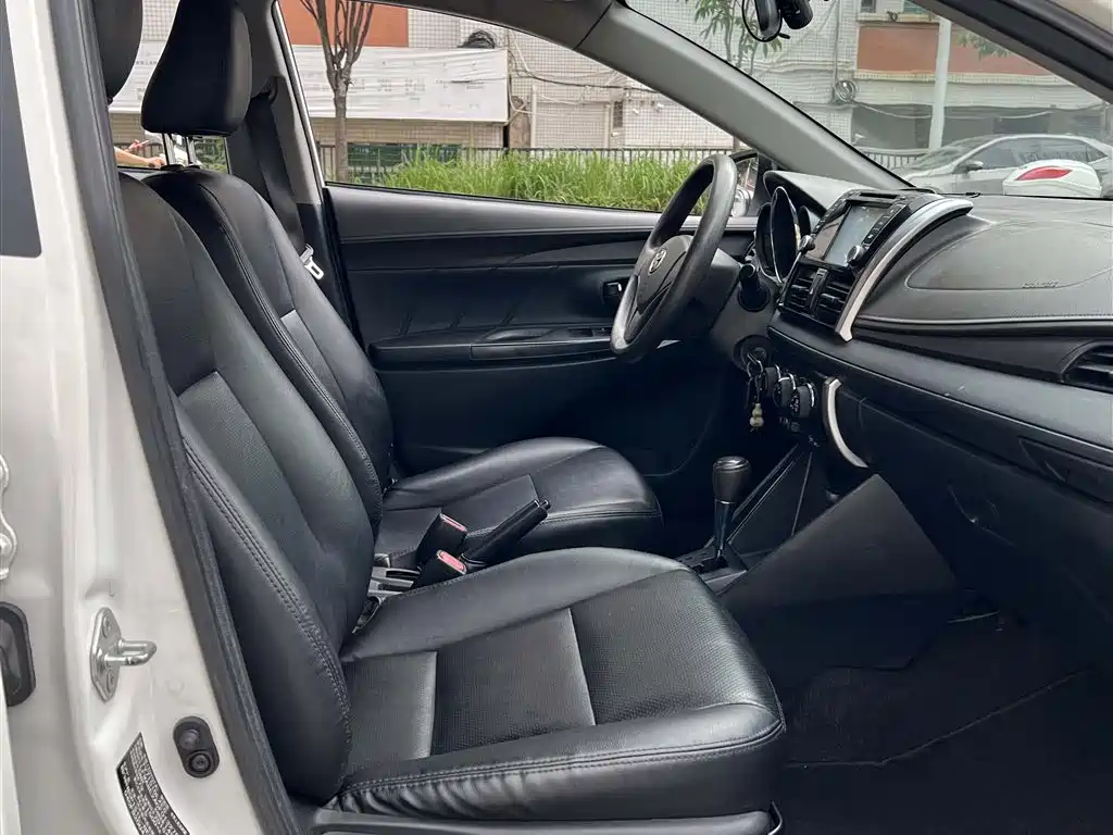 Toyota Vios 2015 — фото 9
