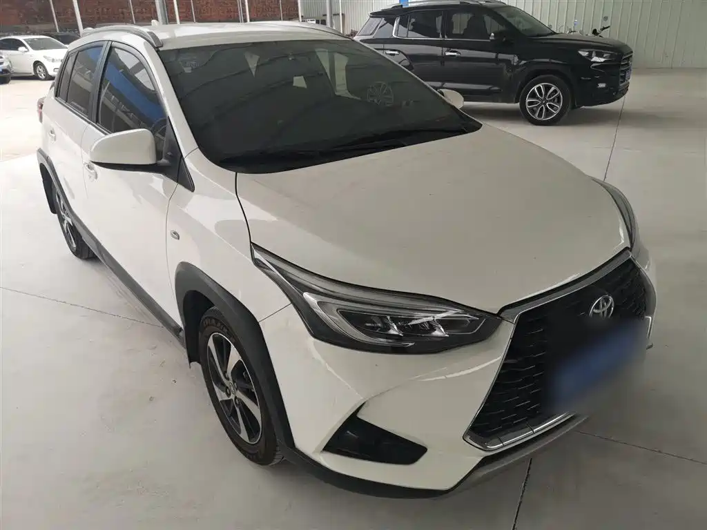 Toyota Yaris L 2020 — фото 22