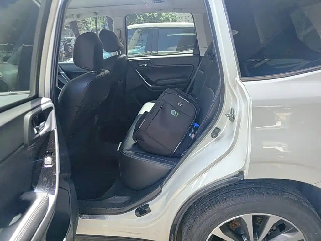 Subaru Forester 2016 — фото 17