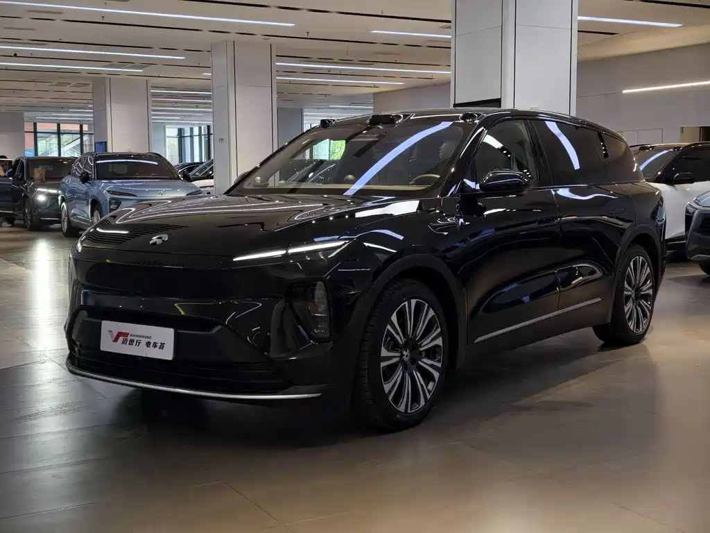 NIO ES8 2024