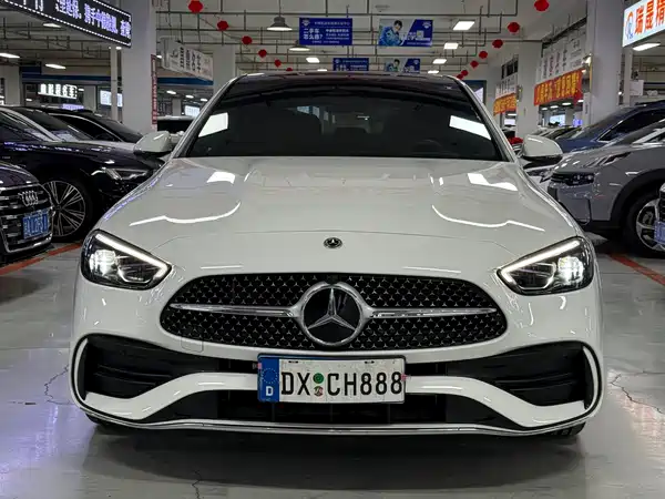 Mercedes-Benz C-Class 2024