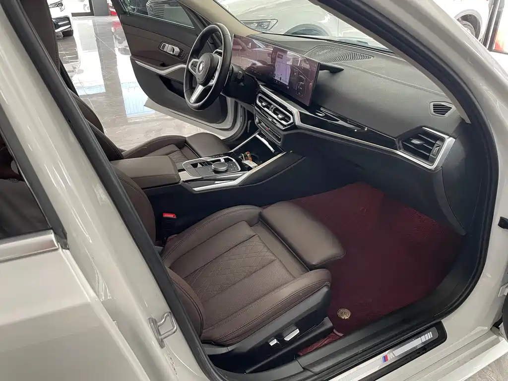 BMW 3 Series 2023