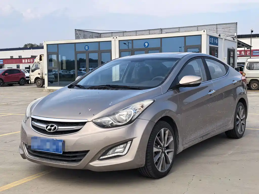Hyundai Elantra 2015