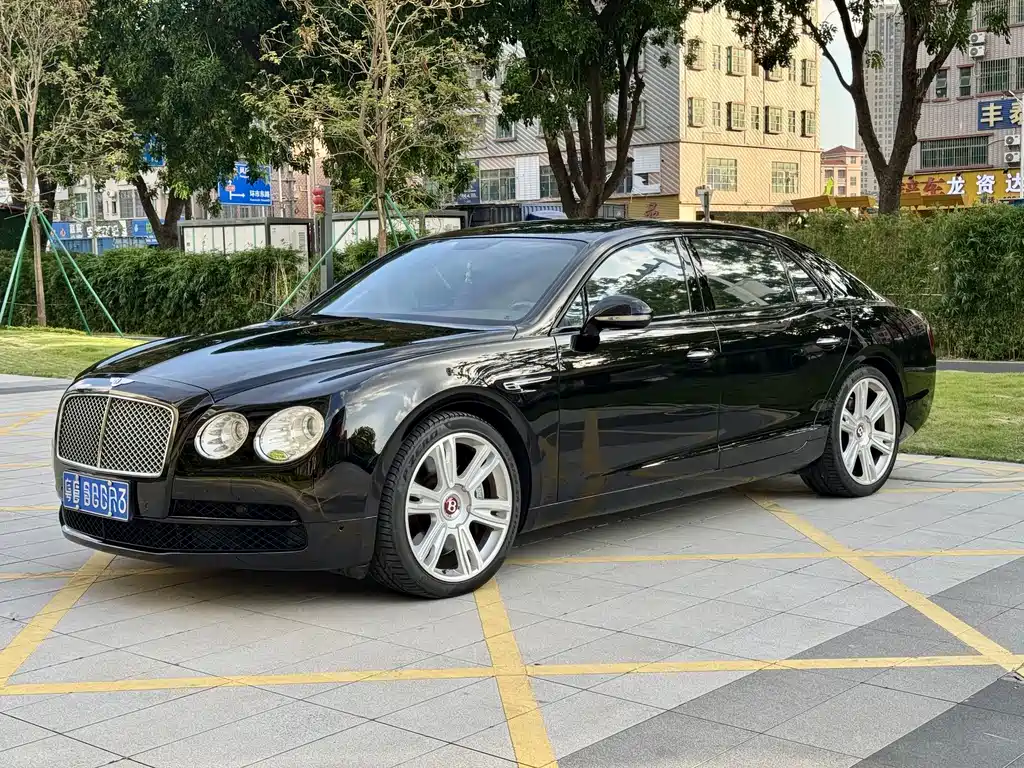 Bentley Flying Spur 2014 — фото 1
