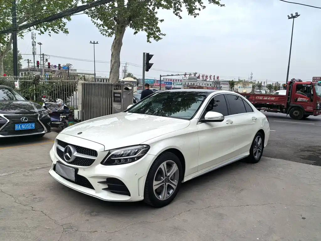 Mercedes-Benz C-Class 2019