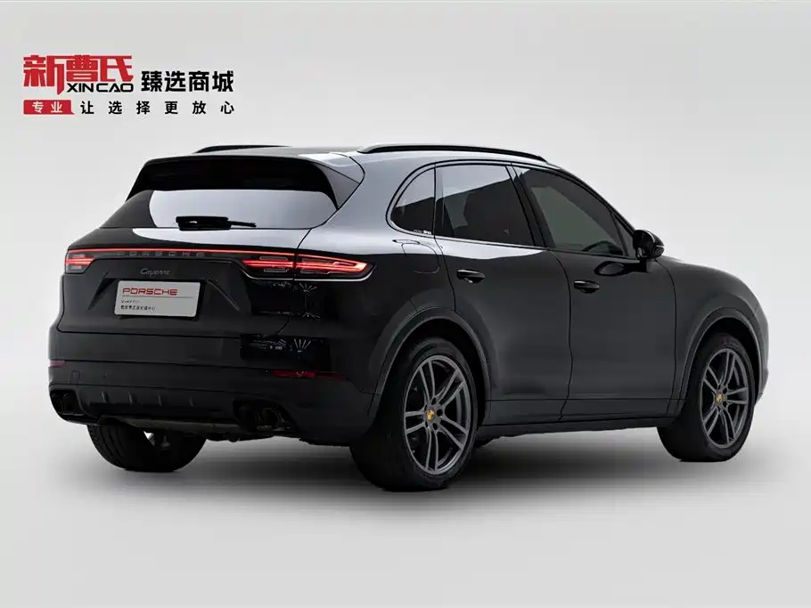 Porsche Cayenne 2022