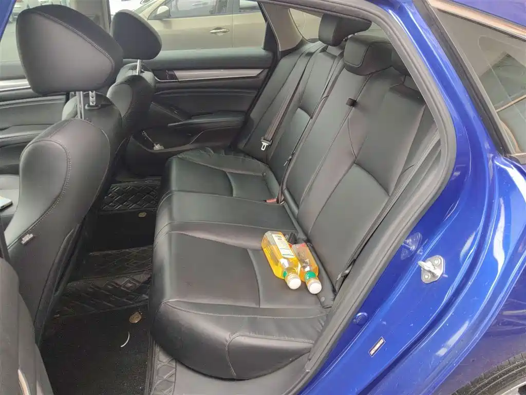 Honda Accord 2021 — фото 13