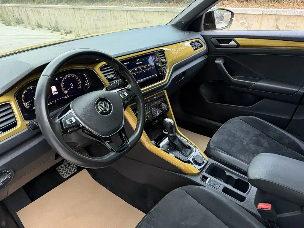 Volkswagen T-Roc 2018 — фото 6