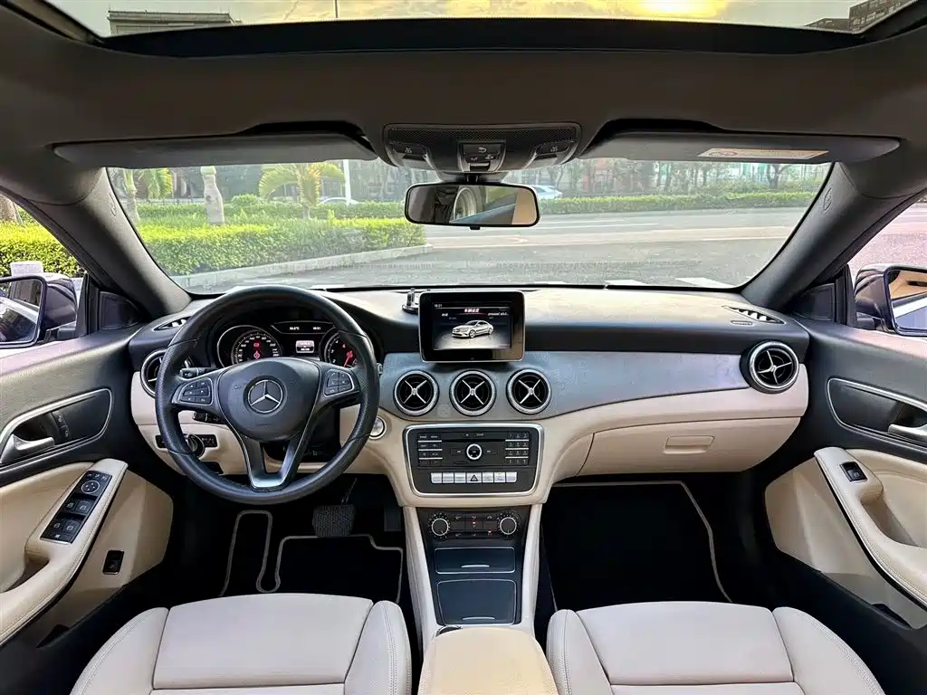 Mercedes-Benz CLA 2017