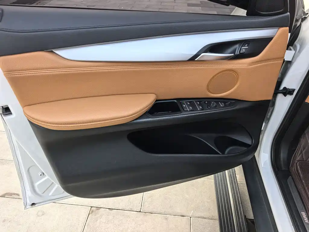 BMW X6 2018 — фото 11