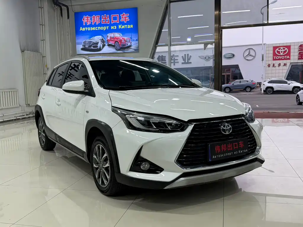 Toyota Yaris L 2023 — фото 3