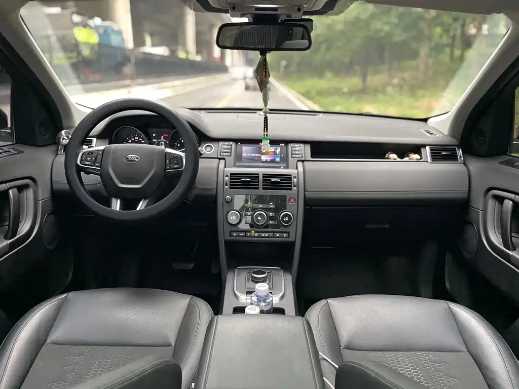 Land Rover Discovery Sport 2019 — фото 17