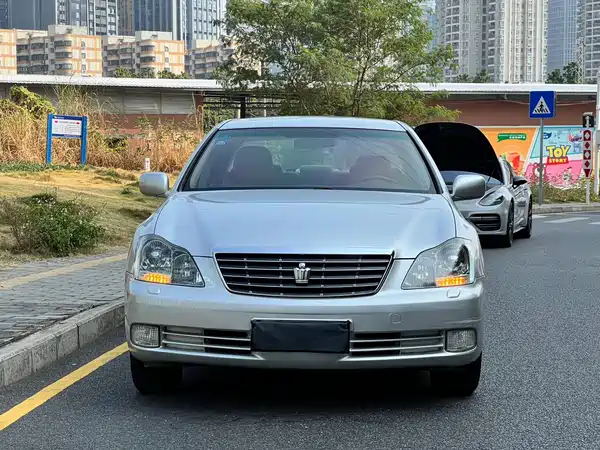 Toyota Crown 2008