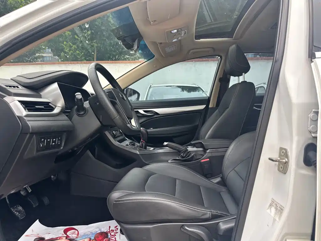 Geely Emgrand 2018