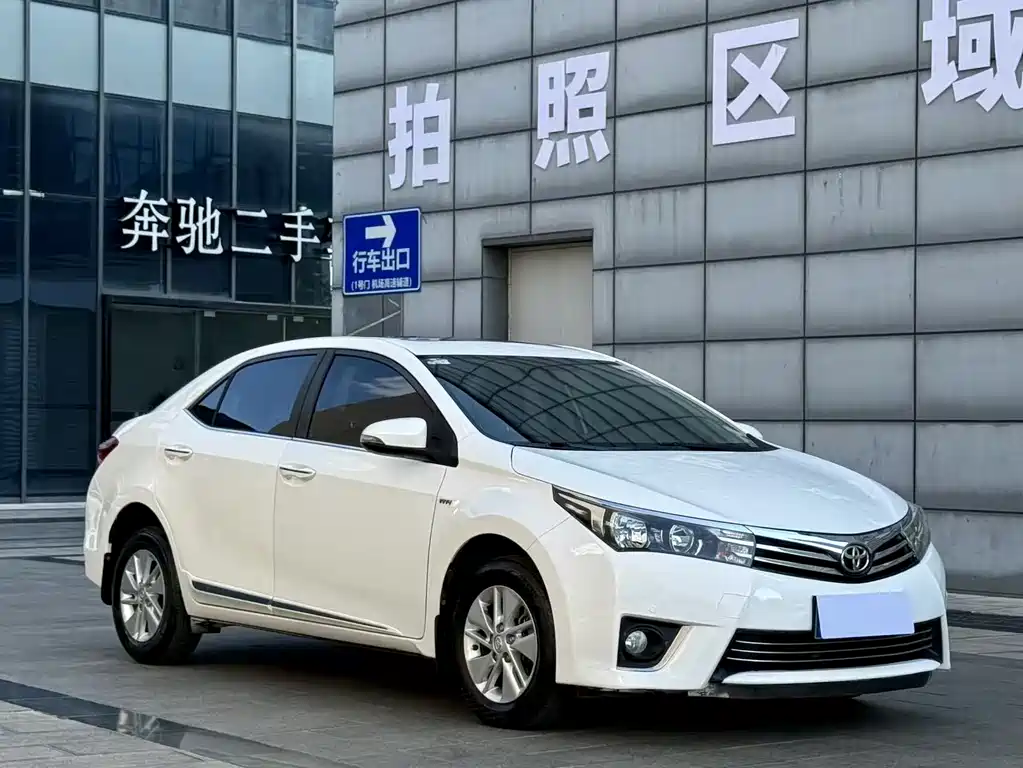 Toyota Corolla 2016 — фото 3