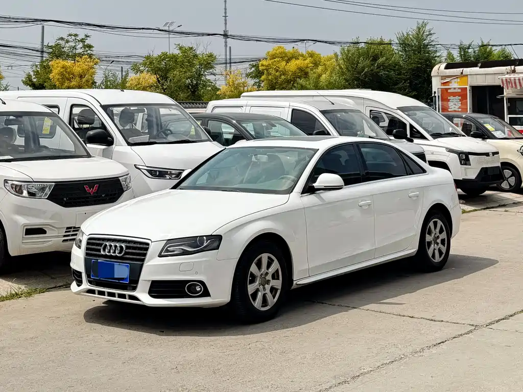 Audi A4L 2011