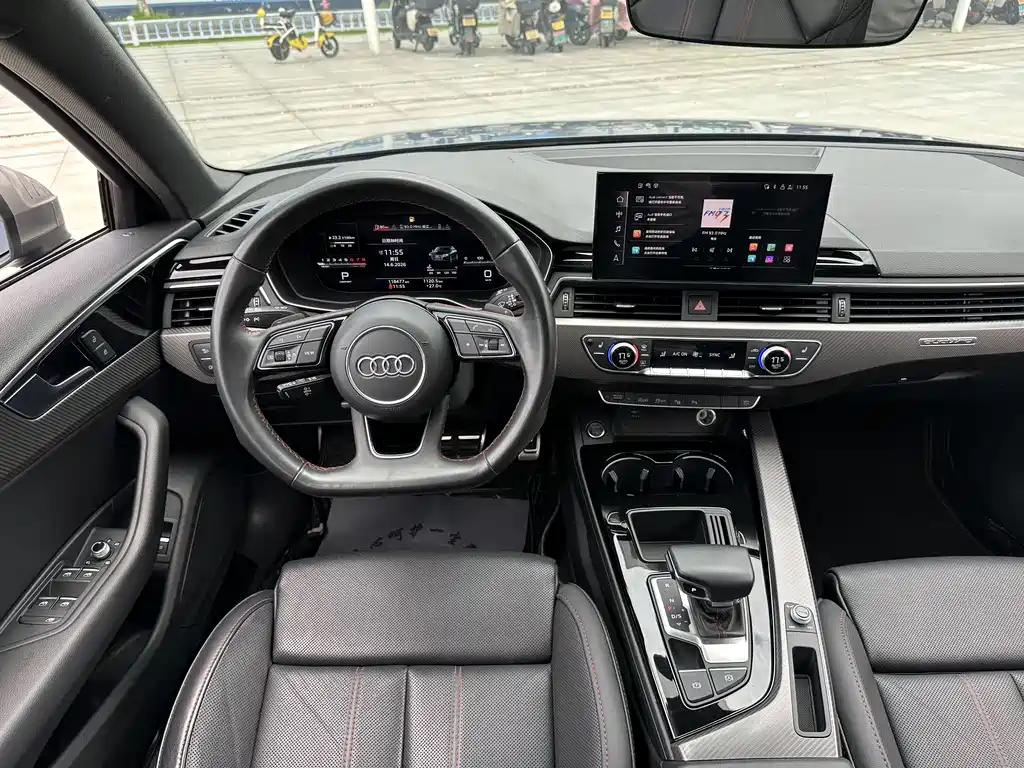 Audi A4L 2022 — фото 16