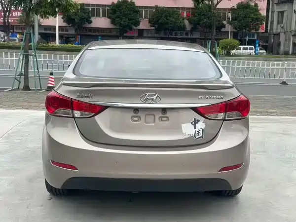 Hyundai Elantra Langdong 2014
