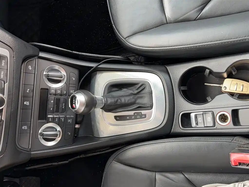 Audi Q3 2014 — фото 15