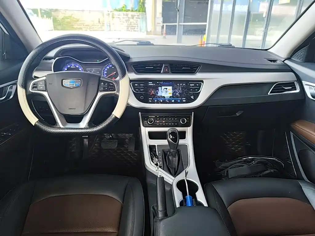 Geely Vision 2017 — фото 10