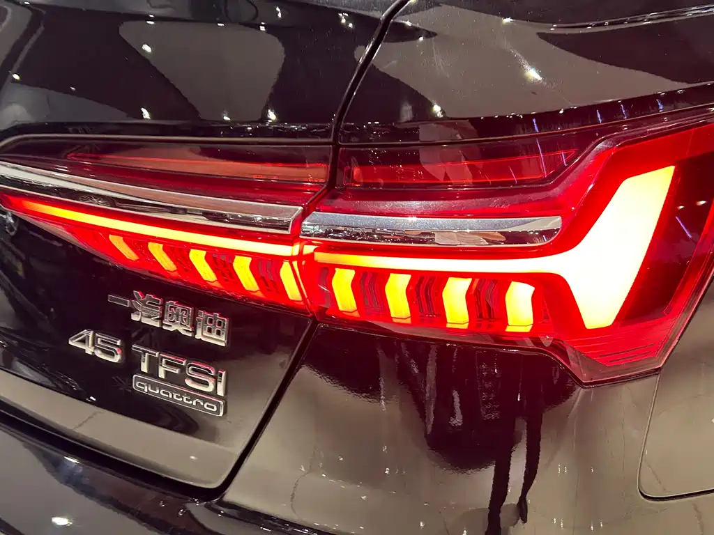 Audi A6L 2021 — фото 29