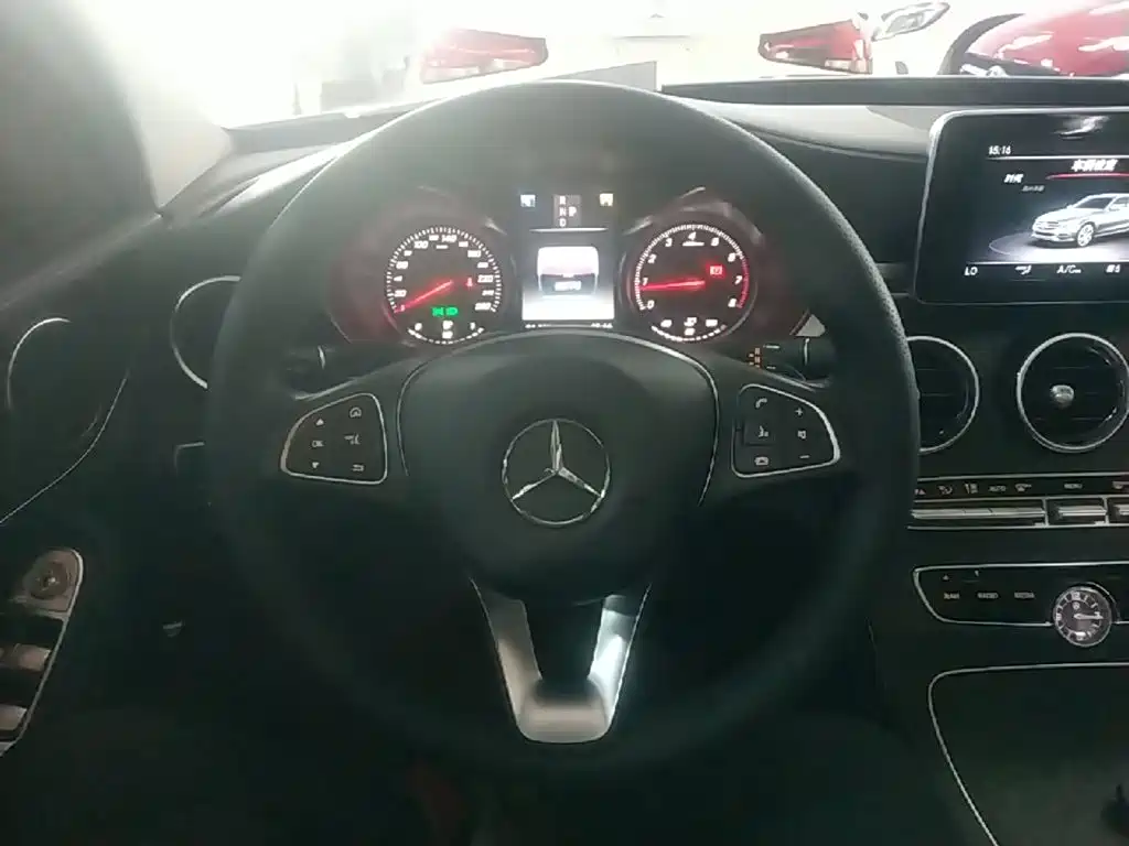 Mercedes-Benz C-Class 2017 — фото 11