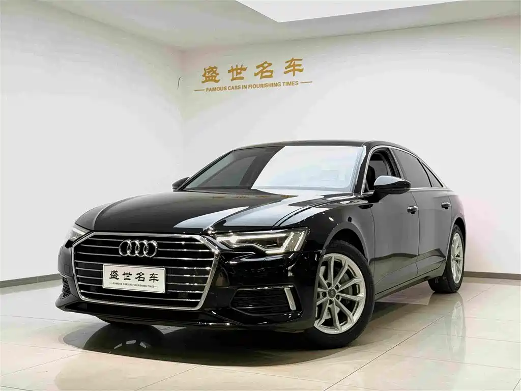 Audi A6L 2022 — фото 1