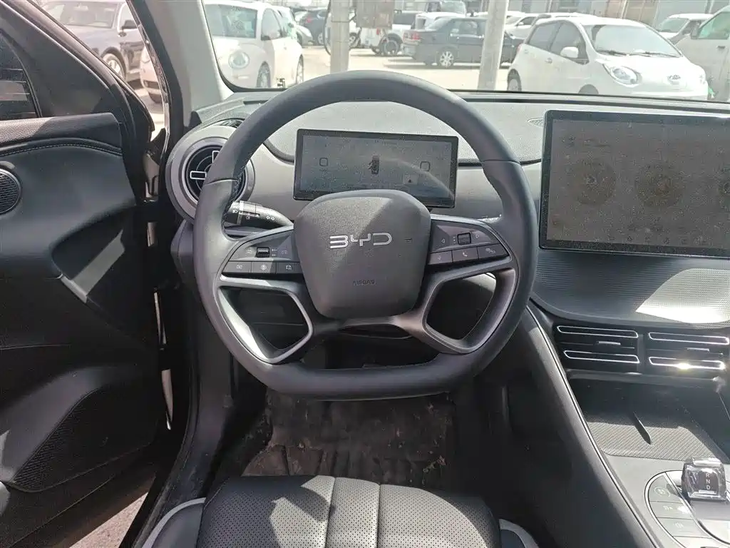 BYD Seal 05 DM-i 2025 — фото 7