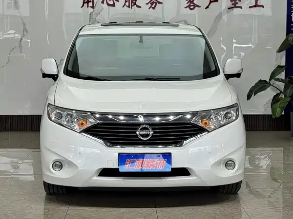 Nissan Quest 2016