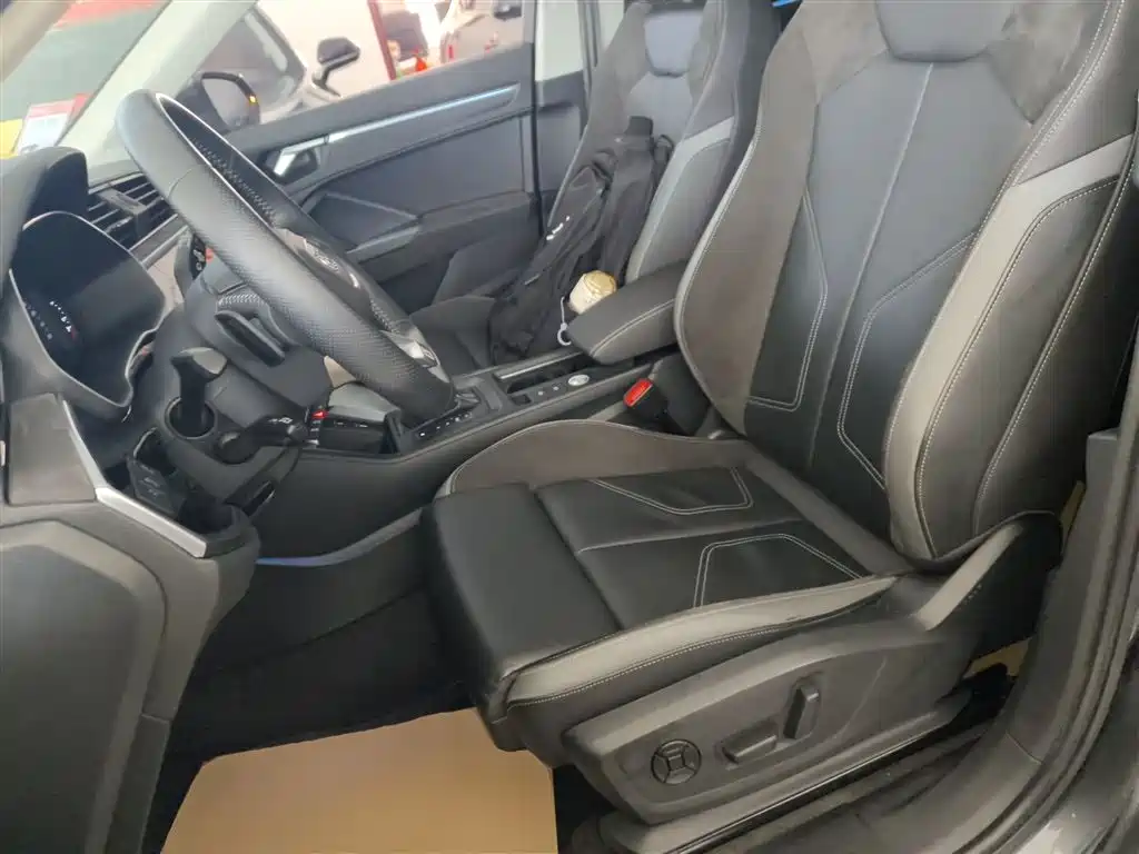 Audi Q3 Sportback 2020 — фото 11