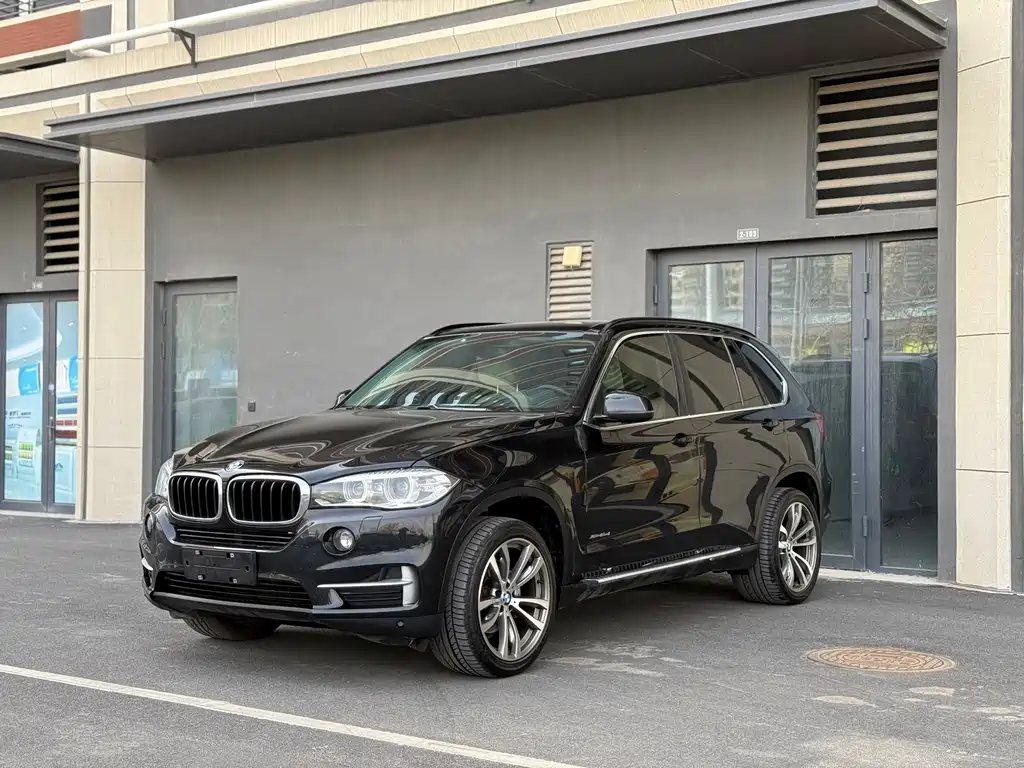 BMW X5 2015 — фото 1