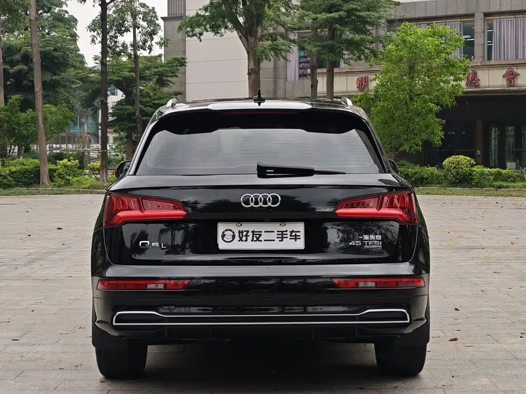Audi Q5L 2019 — фото 6