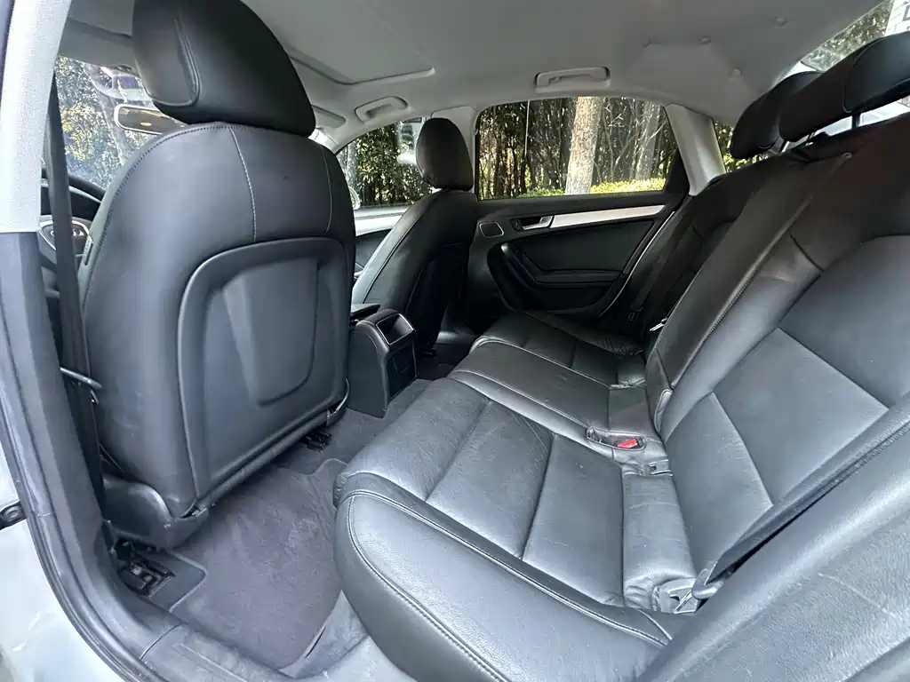 Audi A4L 2010