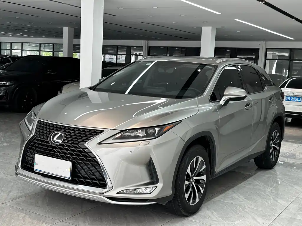 Lexus RX 2020