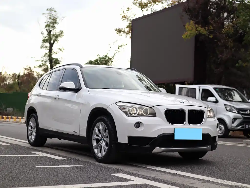 BMW X1 2014 — фото 3