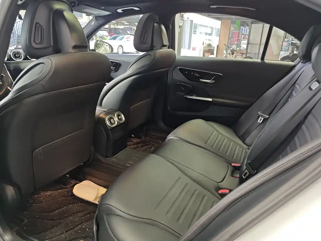Mercedes-Benz C-Class 2022