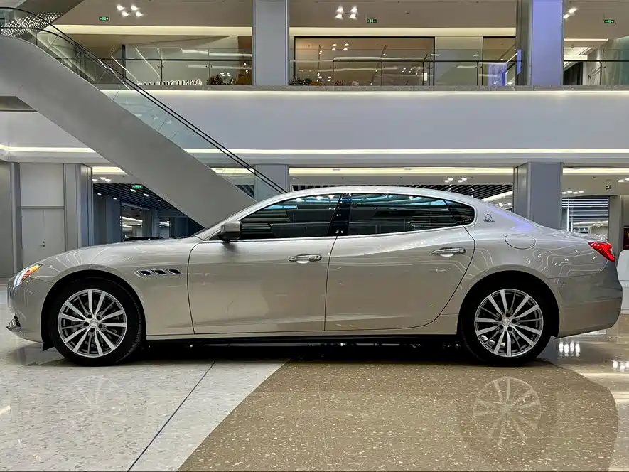 Maserati Quattroporte 2019 — фото 6