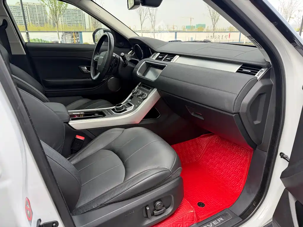 Land Rover Evoque 2018 — фото 10