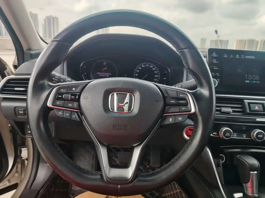 Honda Inspire 2019 — фото 11