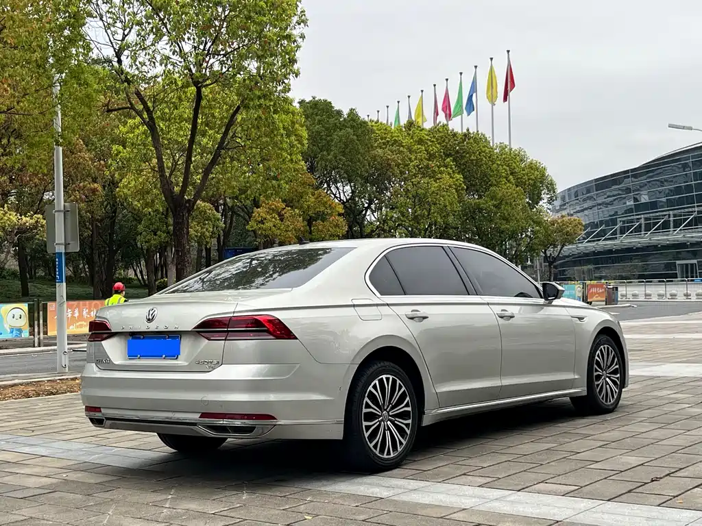 Volkswagen Phideon 2018 — фото 13