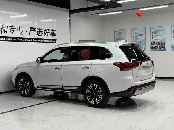 Mitsubishi Outlander 2019