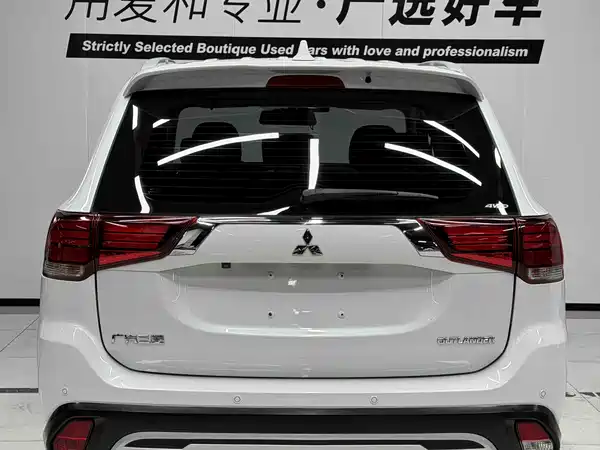 Mitsubishi Outlander 2019