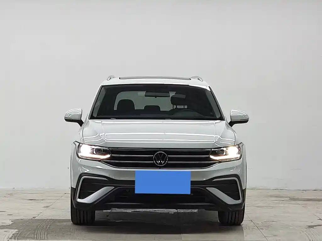 Volkswagen Tiguan L 2022 — фото 4